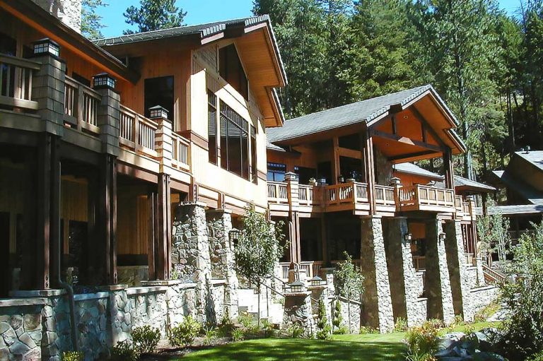 LTA Architects designed the Hayden Lake Leonards Western Lake Home Residence